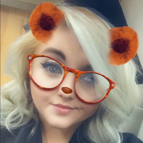 Meet your Posher, Alex - Picture 4 of 8